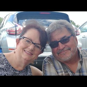 Meet your Posher, Robin